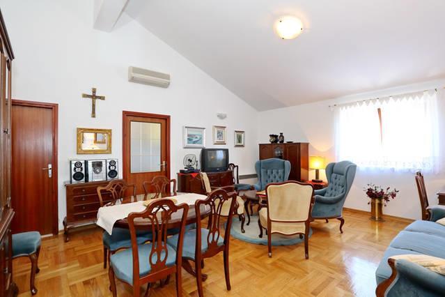 Apartment Sara Pirovac Esterno foto